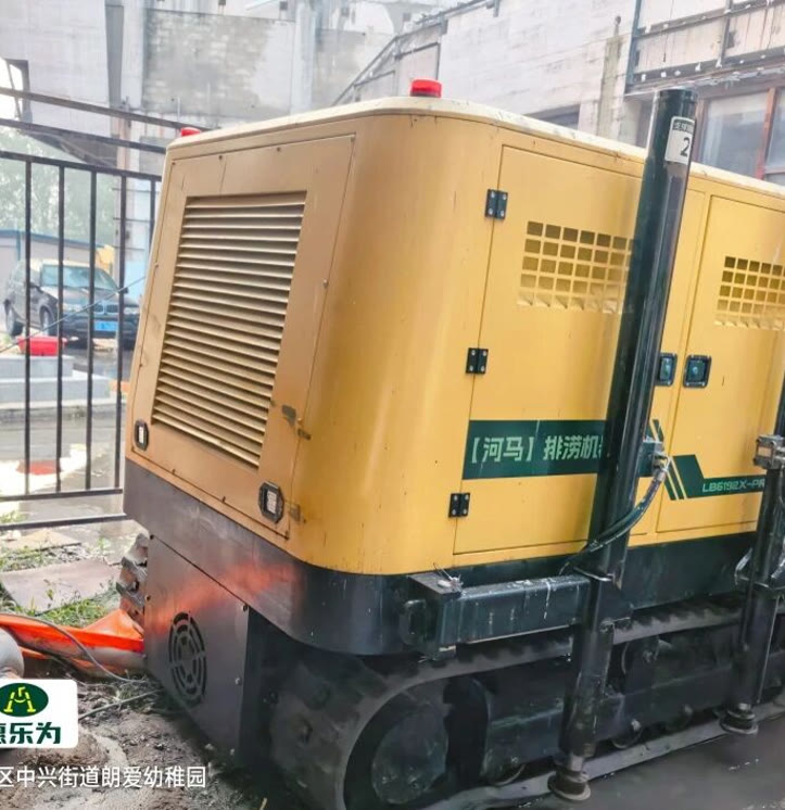 Hippo tracked drainage machine parked on site ready for transport